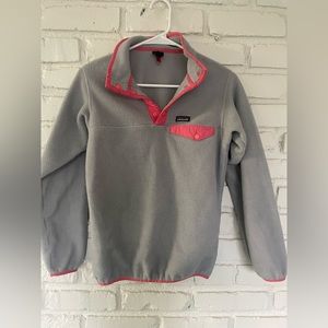 GREY AND CORAL PATAGONIA SWEATSHIRT!